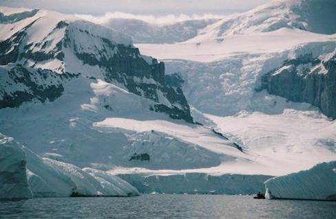 По­кров­ный лед­ник в Ан­тарк­ти­де