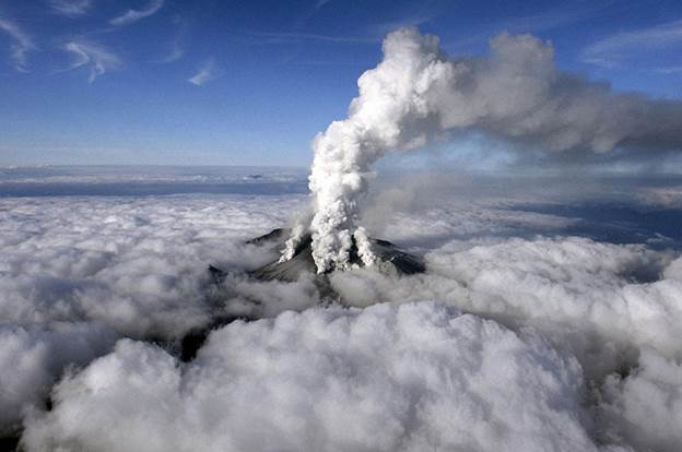 Из­вер­же­ние вул­ка­на Он­та­ке