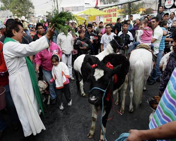 Жи­те­ли Мек­си­ки на празд­ни­ке