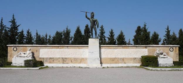 Па­мят­ник Лео­ни­ду и 300 спар­тан­цам