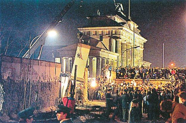 Раз­ру­ше­ние Бер­лин­ской стены